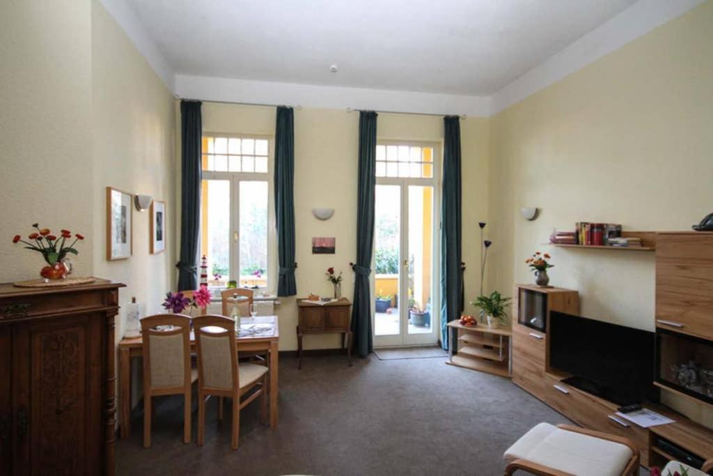 Kuehlungsborn Ferienwohnung Sonnenresidenz Exterior photo